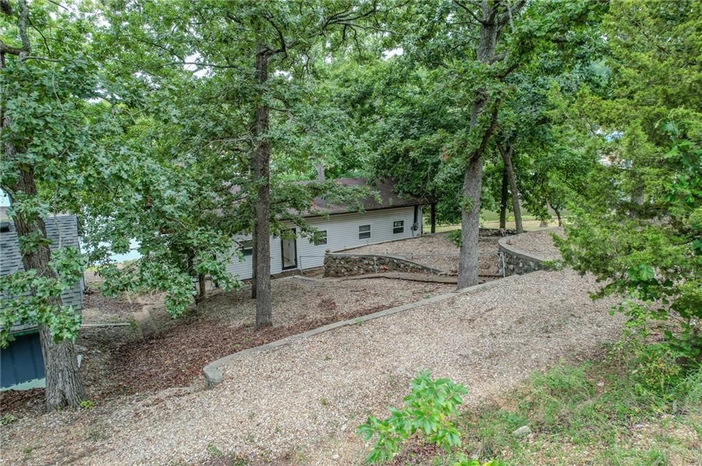 578 Woodland Drive — photo 16