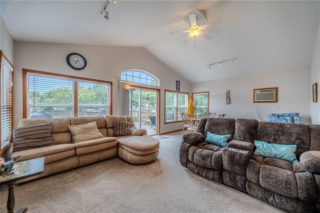 578 Woodland Drive — photo 42