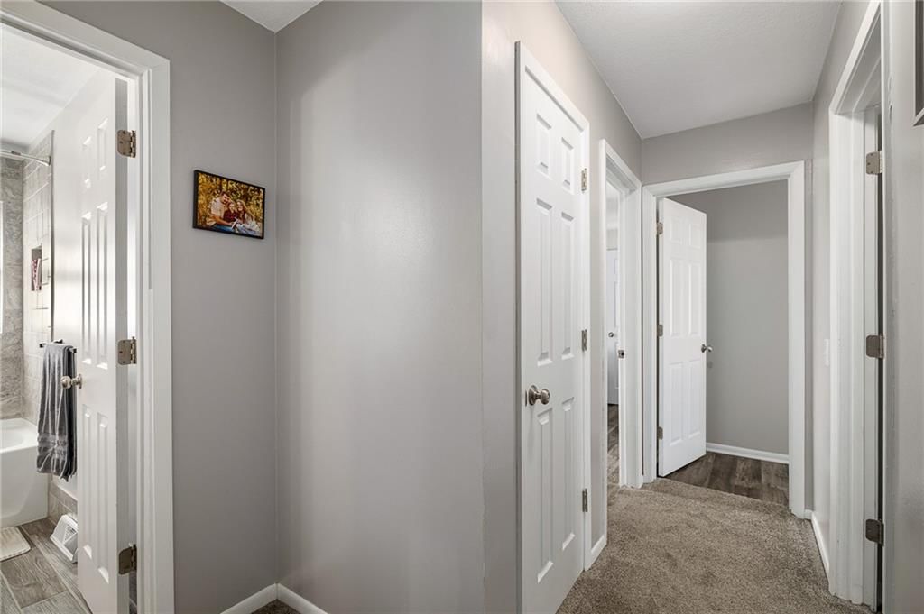 915 W FOREST Drive — photo 18