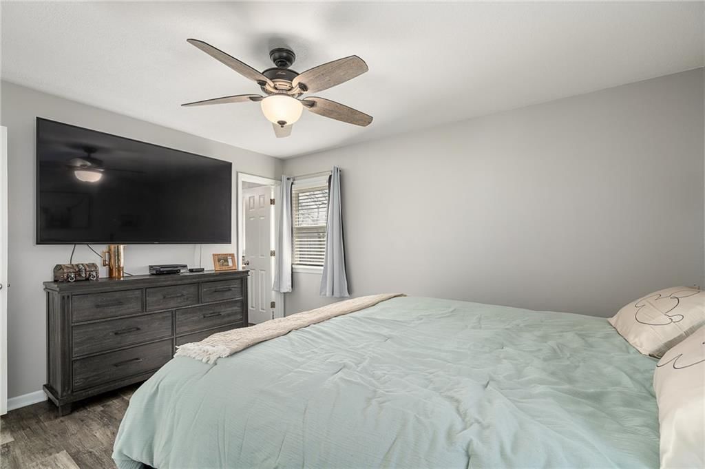 915 W FOREST Drive — photo 21