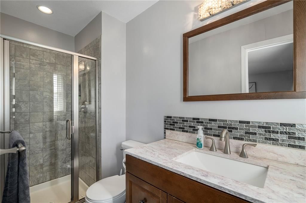 915 W FOREST Drive — photo 22