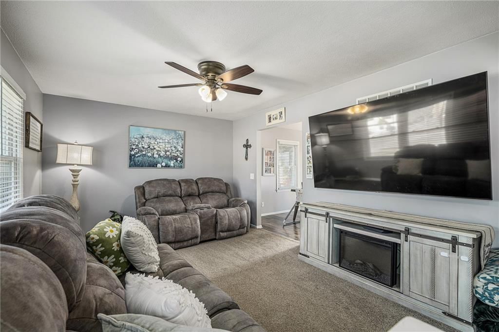915 W FOREST Drive — photo 7