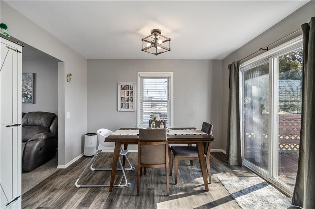 915 W FOREST Drive — photo 10
