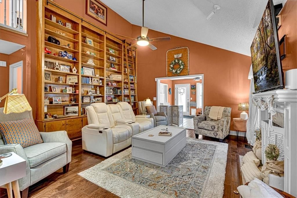 105B Spring Street — photo 16