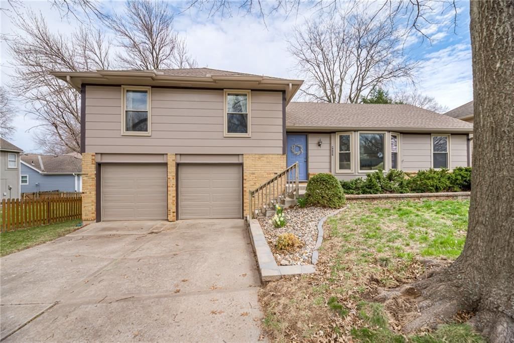 8927 Lackman Road — photo 3