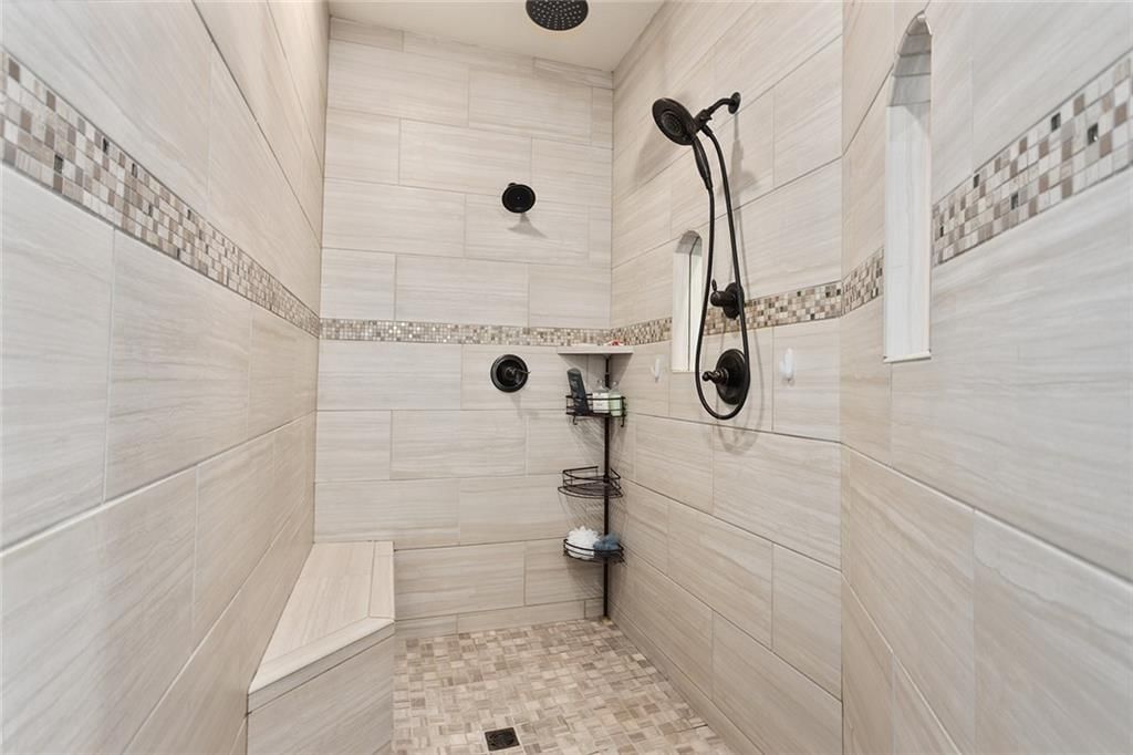 11105 N Wabash Avenue — photo 23