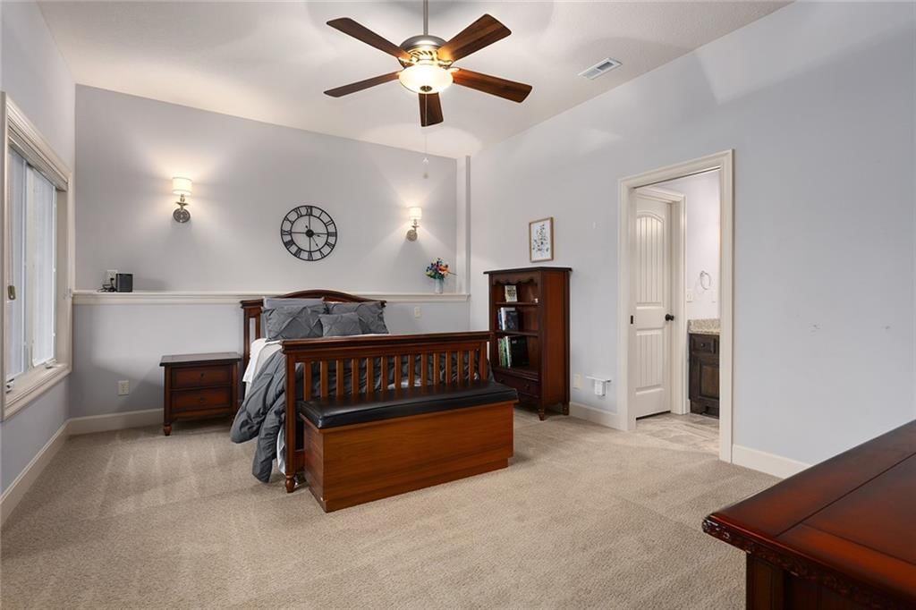 11105 N Wabash Avenue — photo 33