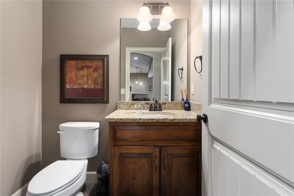 11105 N Wabash Avenue — photo 36