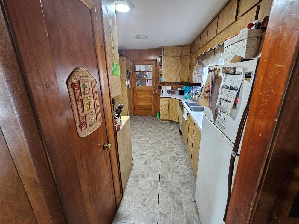 905 Main Street — photo 11