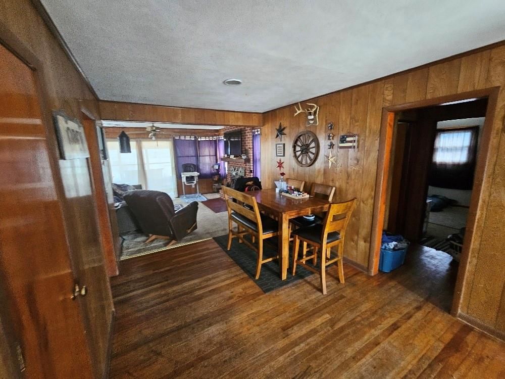 905 Main Street — photo 12