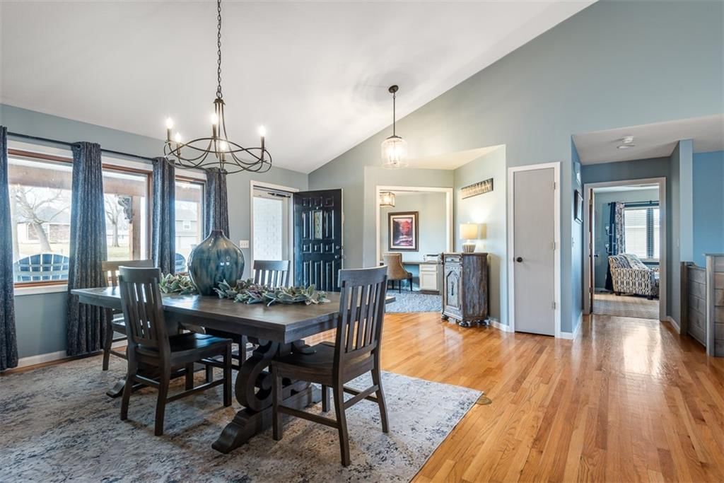 605 N Hemlock Street — photo 11
