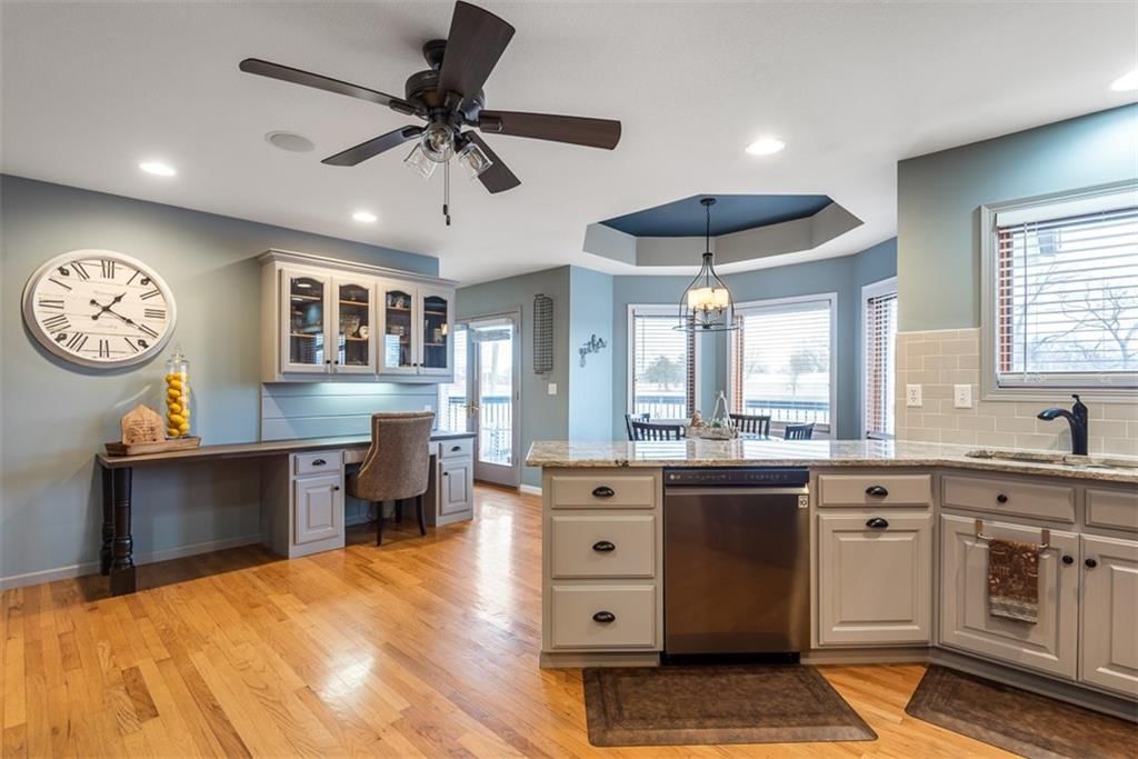 605 N Hemlock Street — photo 20
