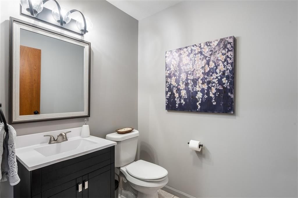 605 N Hemlock Street — photo 25