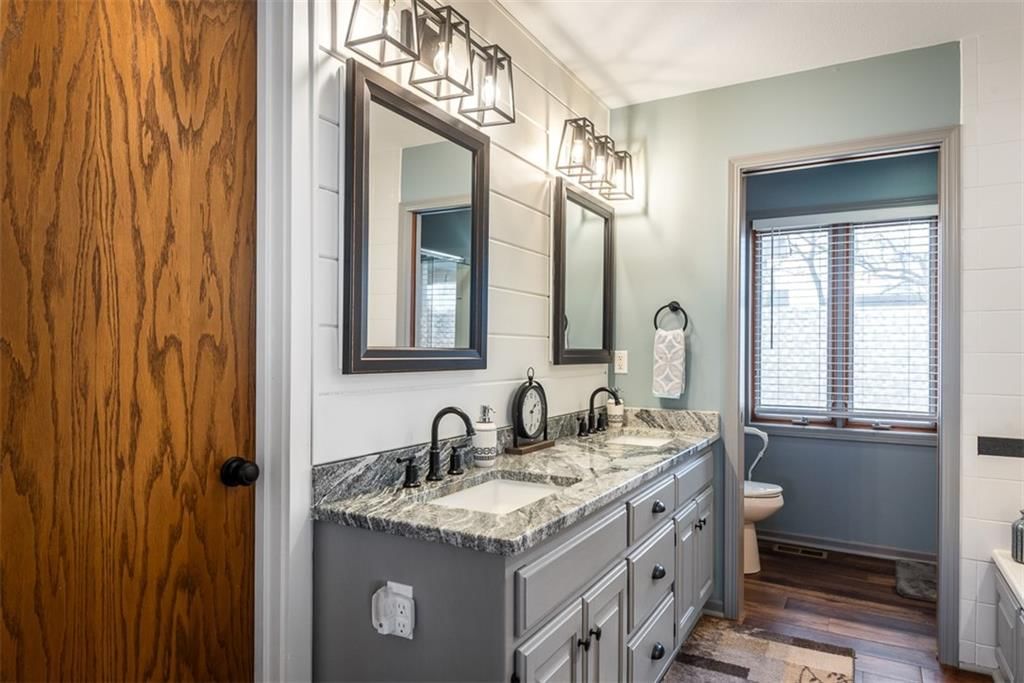 605 N Hemlock Street — photo 30