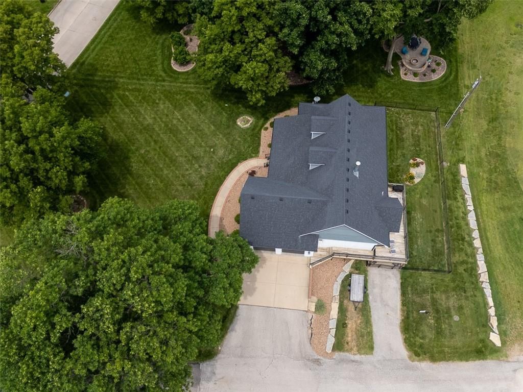 605 N Hemlock Street — photo 52