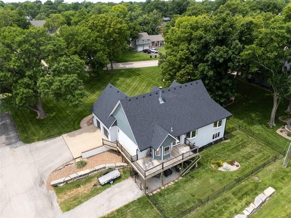 605 N Hemlock Street — photo 56