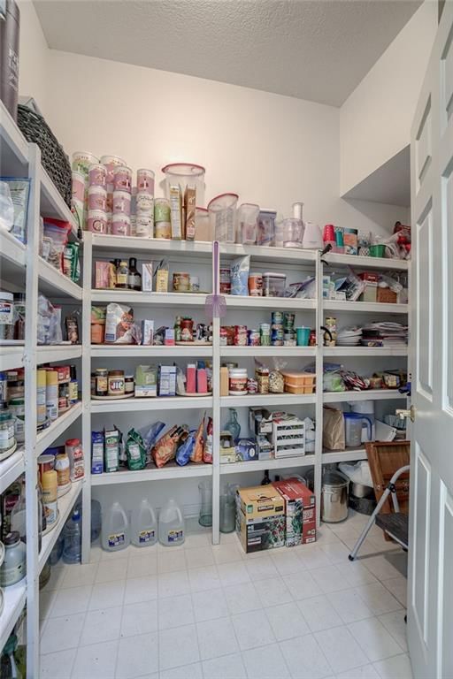 2826 S REDWOOD Drive — photo 15