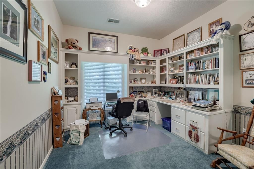 2826 S REDWOOD Drive — photo 20