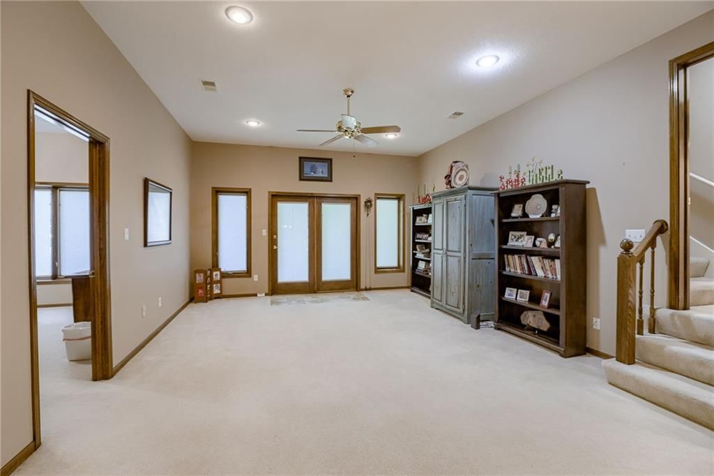 2826 S REDWOOD Drive — photo 28
