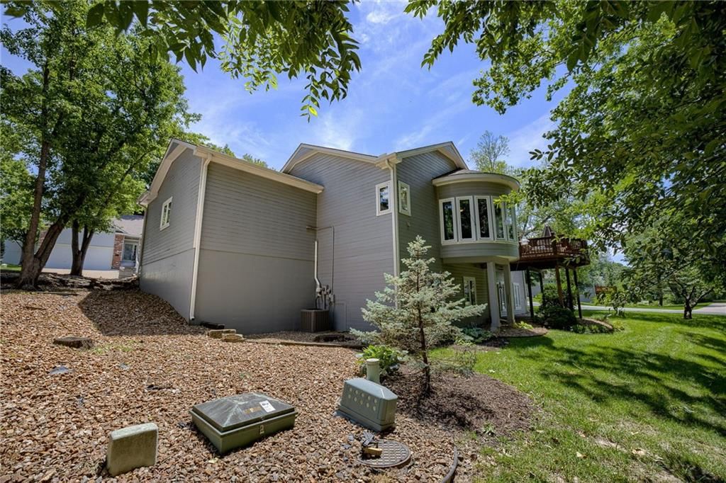 2826 S REDWOOD Drive — photo 33