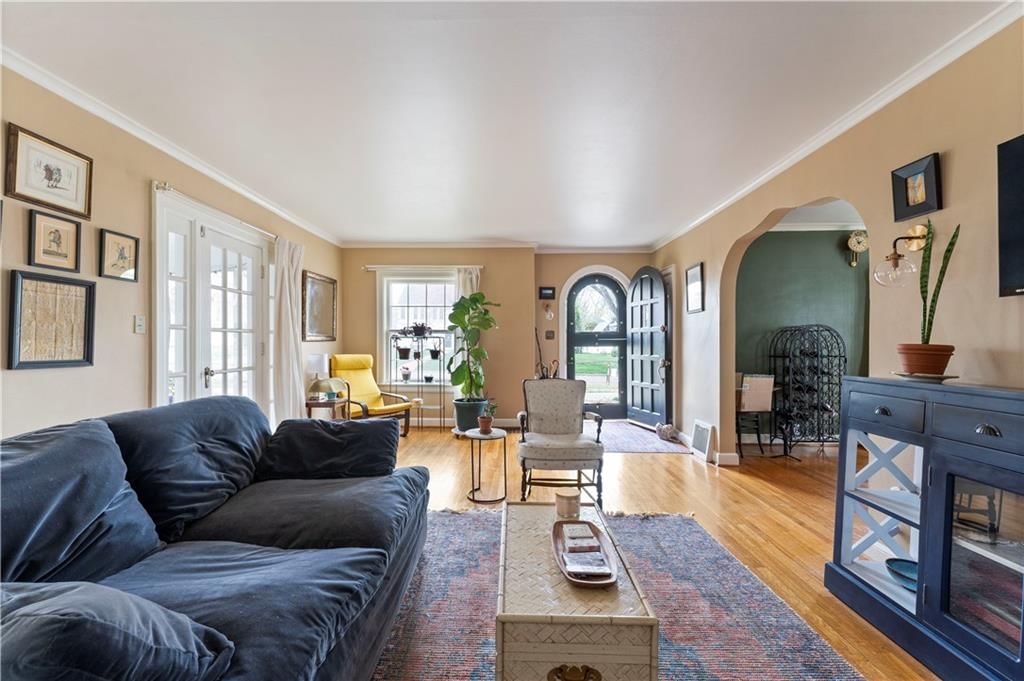 319 S Elm Street — photo 11
