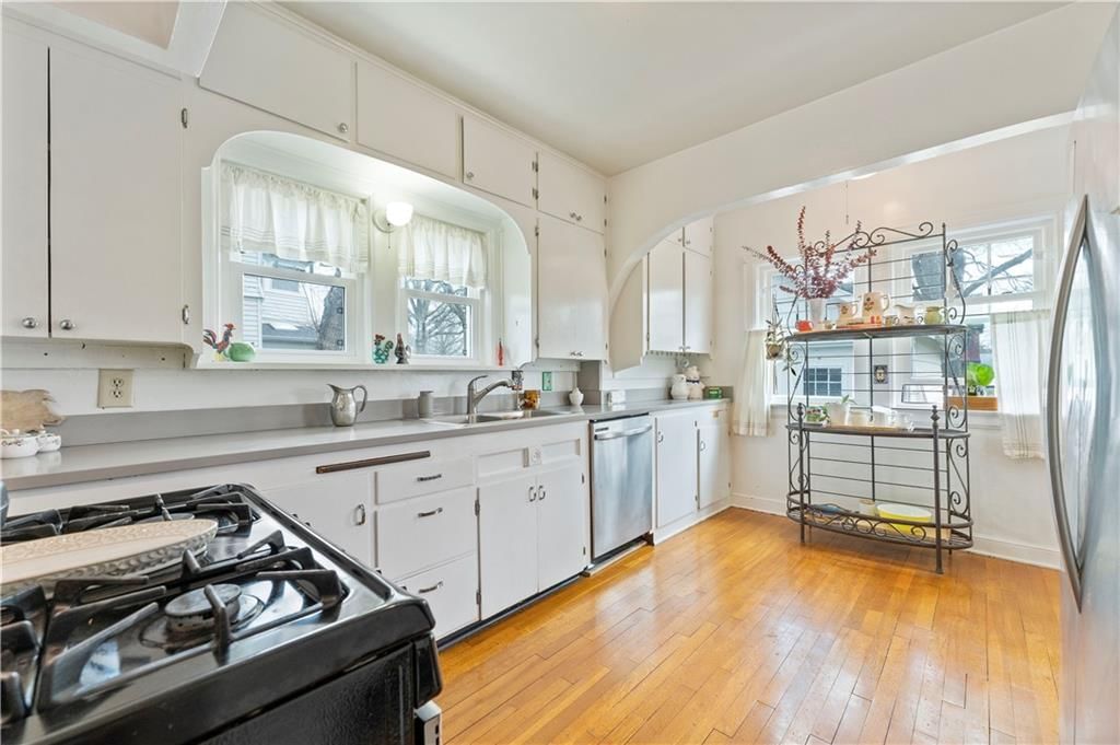 319 S Elm Street — photo 16