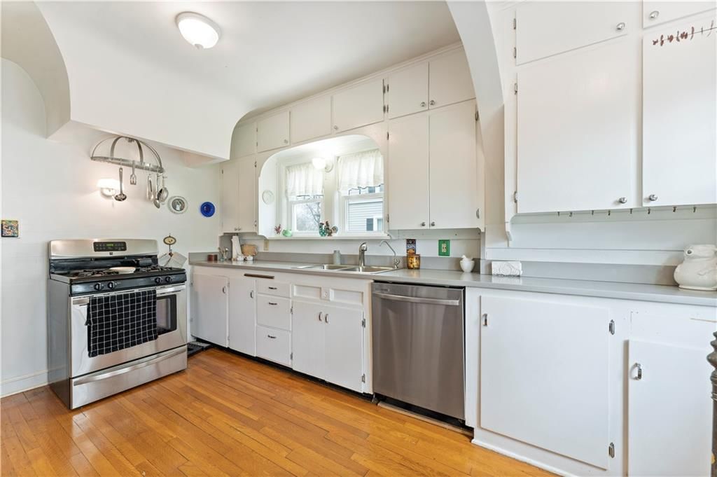 319 S Elm Street — photo 17