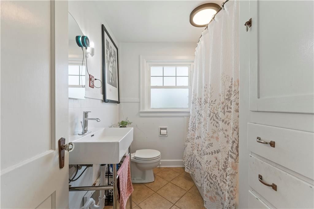319 S Elm Street — photo 35