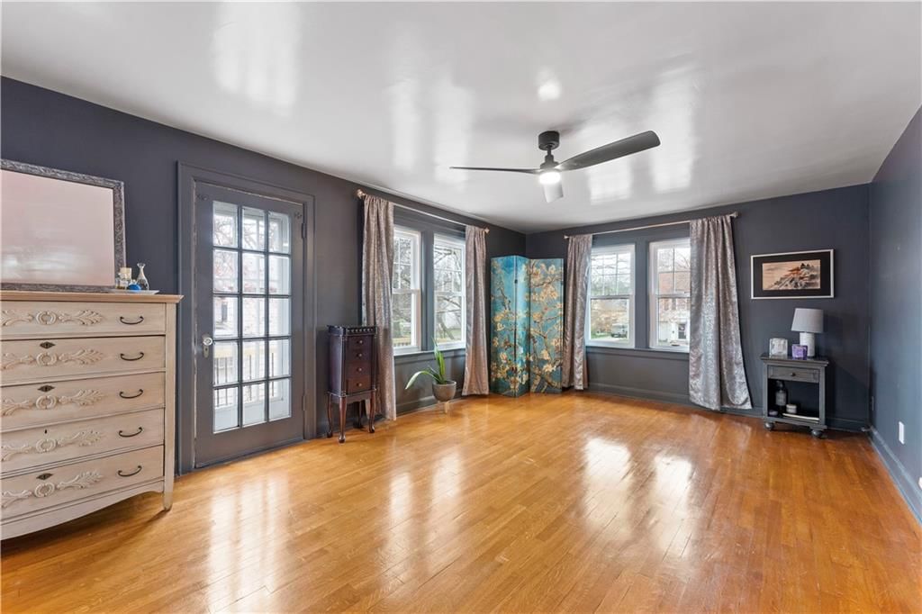 319 S Elm Street — photo 39