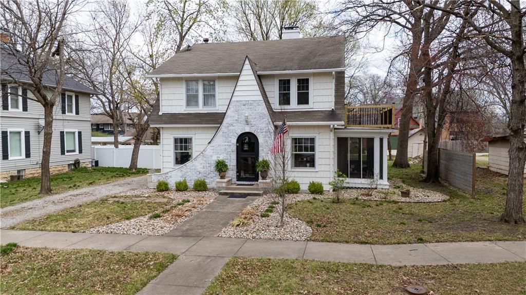 319 S Elm Street — photo 45