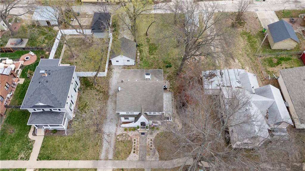 319 S Elm Street — photo 47