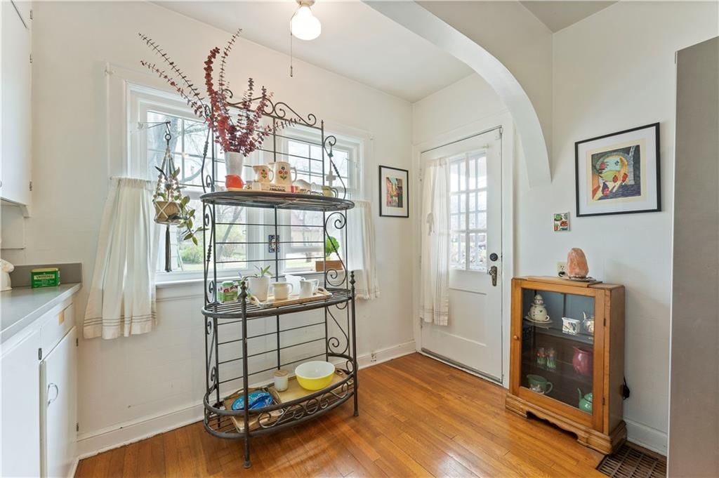 319 S Elm Street — photo 52