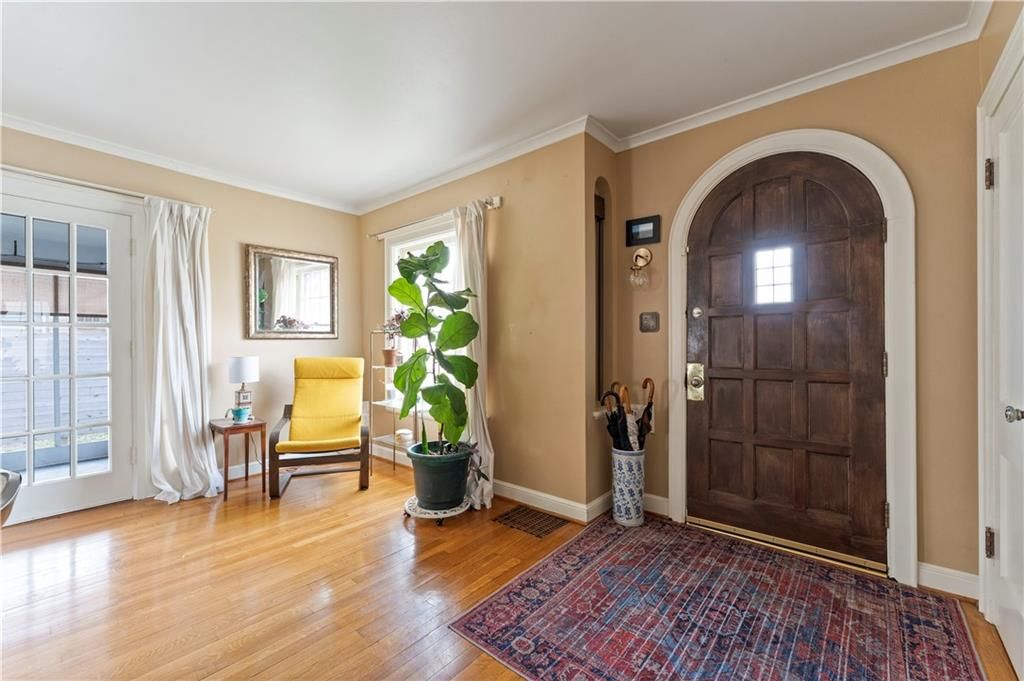 319 S Elm Street — photo 9