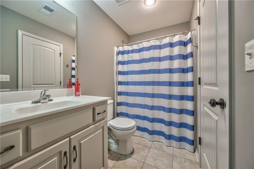 16416 Oakmont Street — photo 27