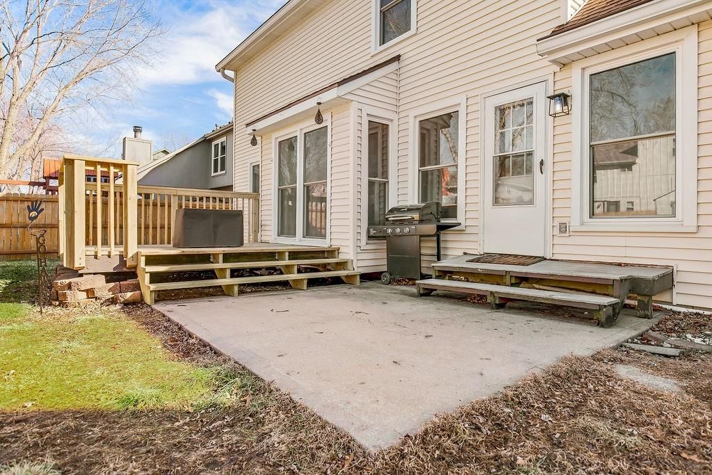1506 E 153rd Terrace — photo 30