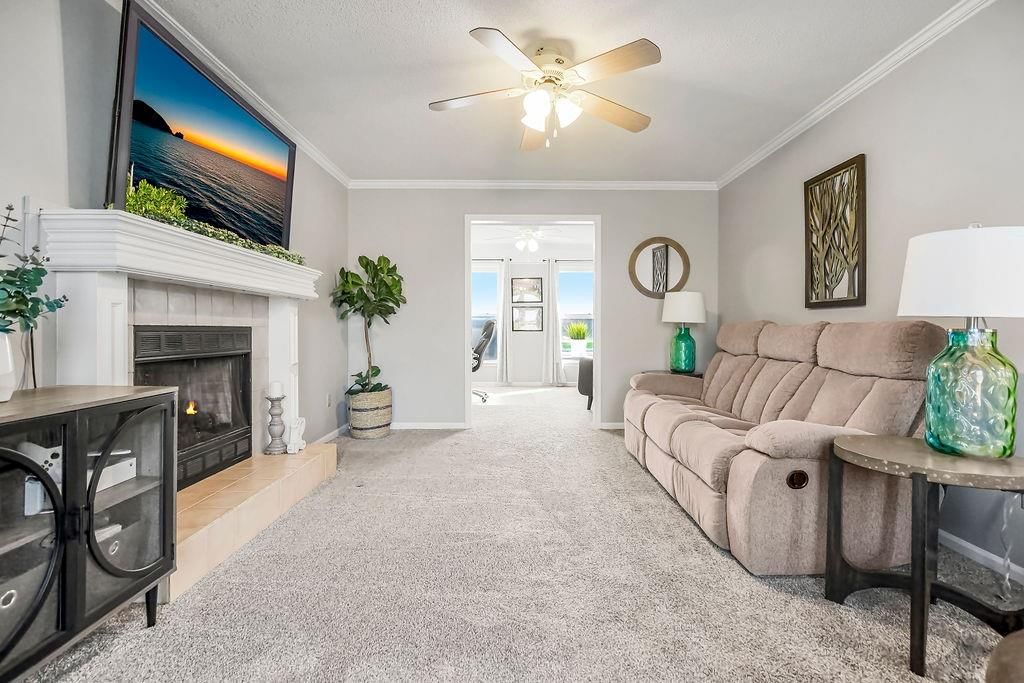 1506 E 153rd Terrace — photo 8