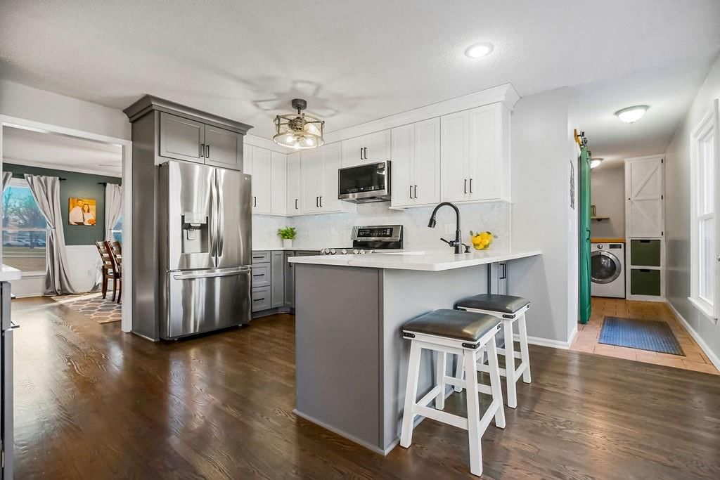 1506 E 153rd Terrace — photo 9