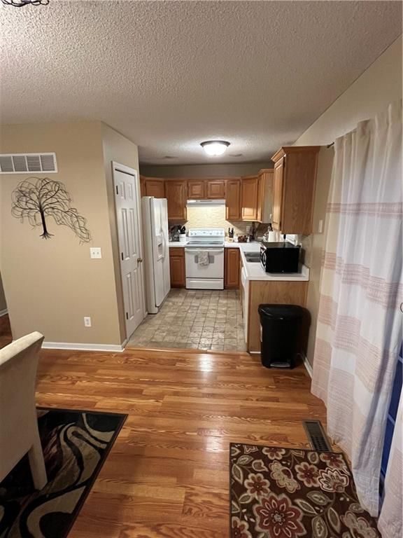 21672 S Main Street — photo 6