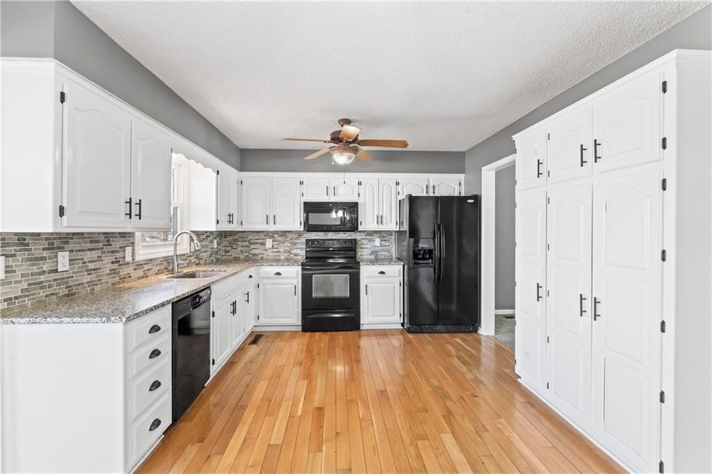 915 SW Shorthorn Drive — photo 13