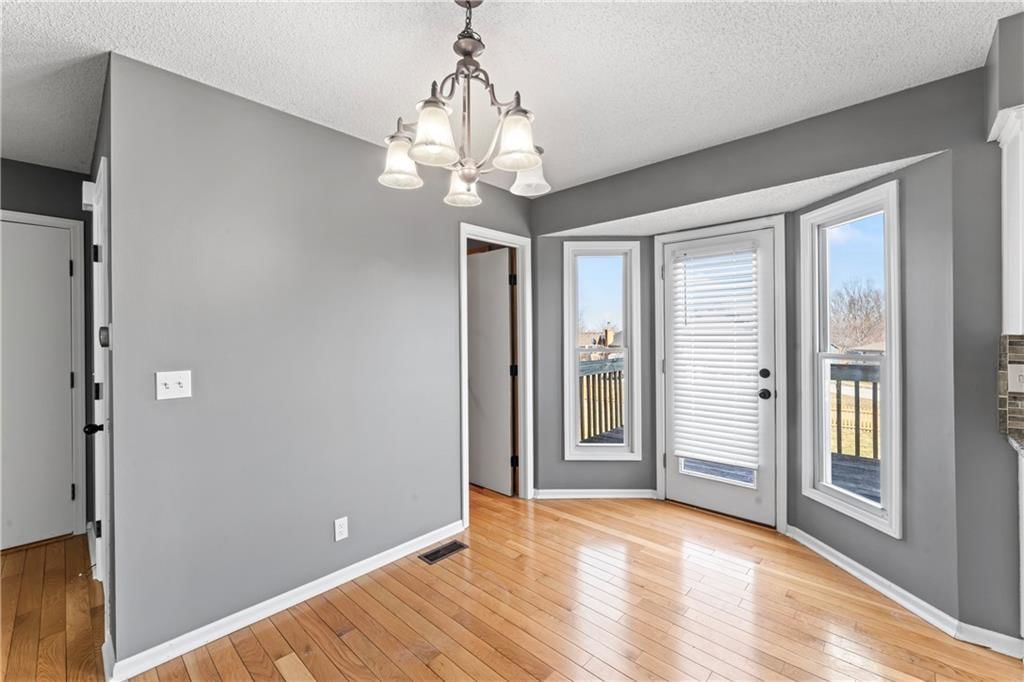 915 SW Shorthorn Drive — photo 14