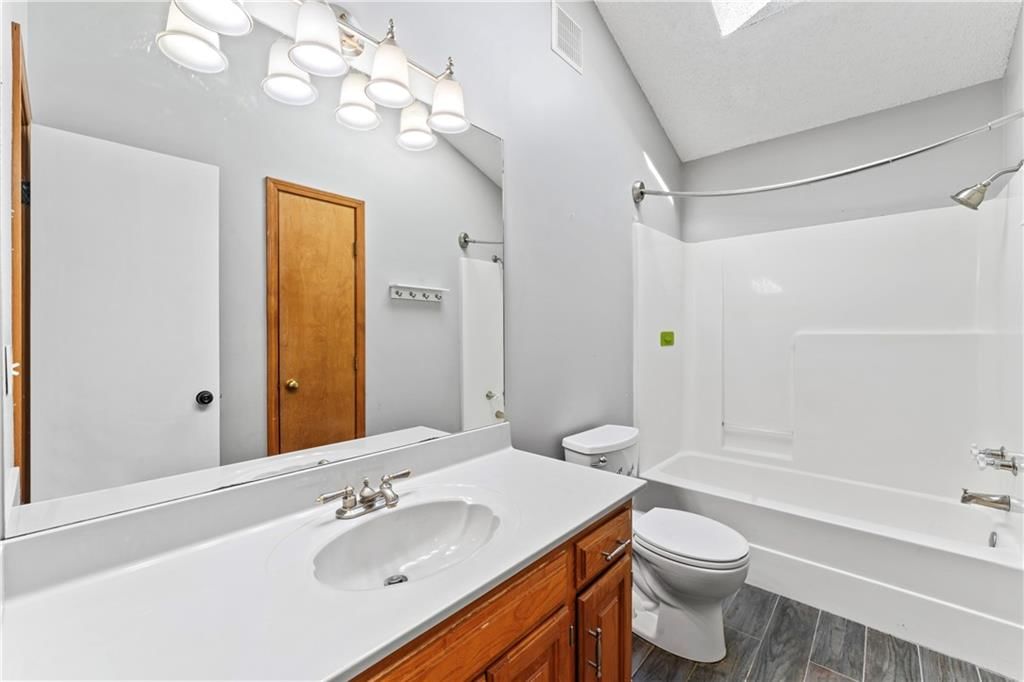 915 SW Shorthorn Drive — photo 27