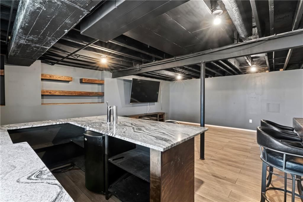 915 SW Shorthorn Drive — photo 37