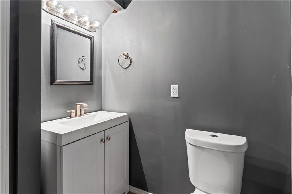 915 SW Shorthorn Drive — photo 38