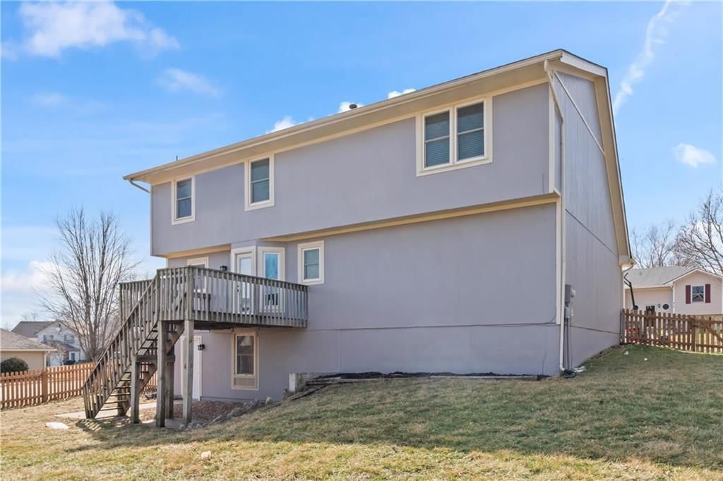915 SW Shorthorn Drive — photo 41