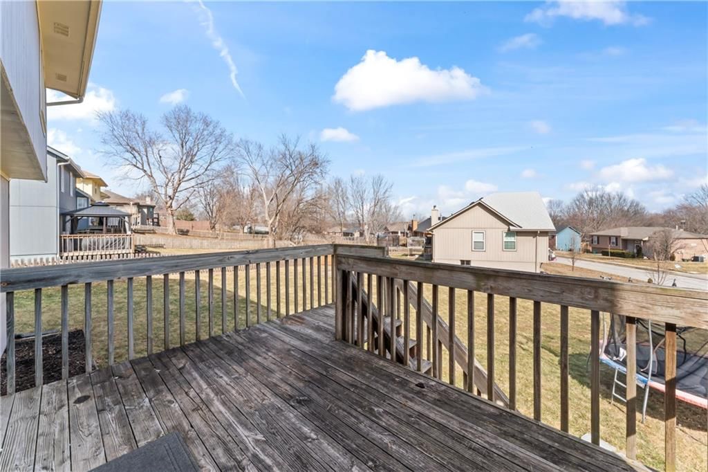 915 SW Shorthorn Drive — photo 44