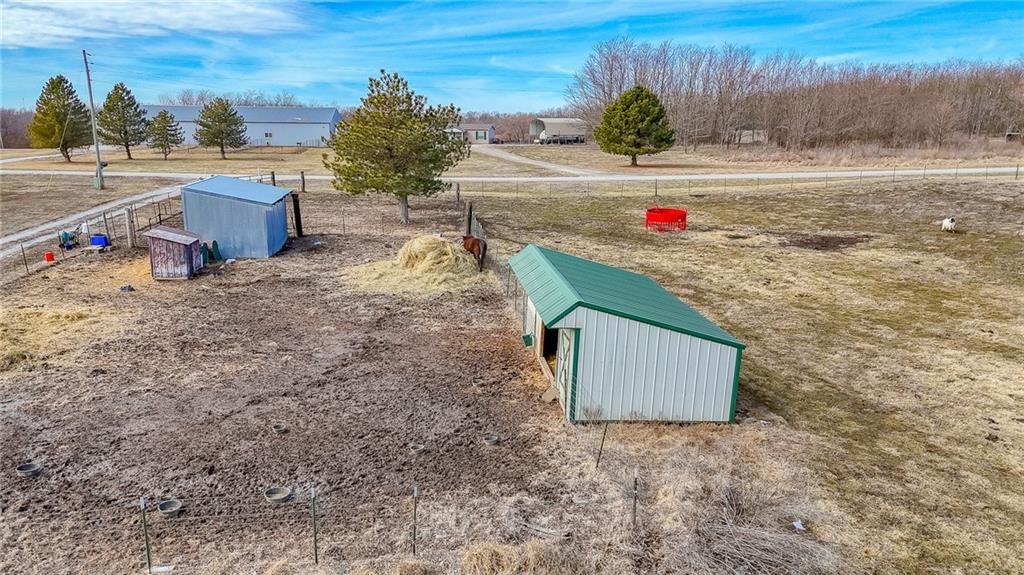 587 NW 1061st Road — photo 50