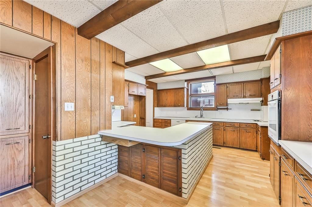 416 W 6th Street — photo 13