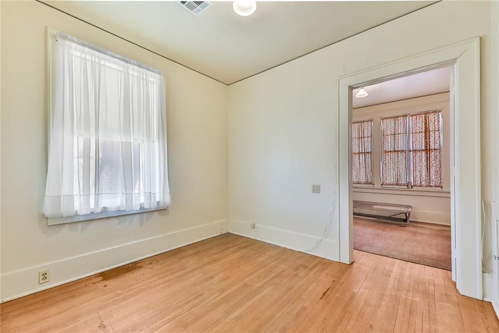 416 W 6th Street — photo 29