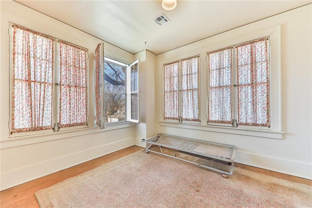 416 W 6th Street — photo 30