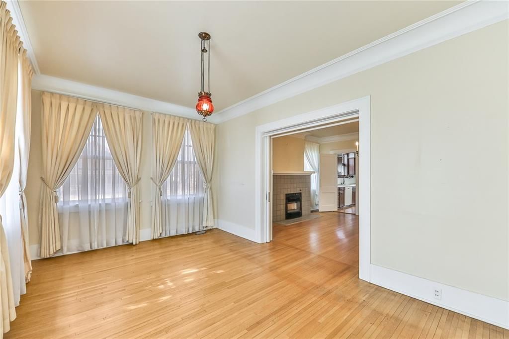 416 W 6th Street — photo 5